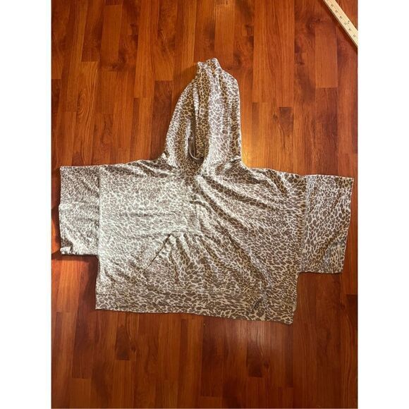 Mono B Leopard Print Cropped Top Hoodie size M/L - Picture 7 of 8